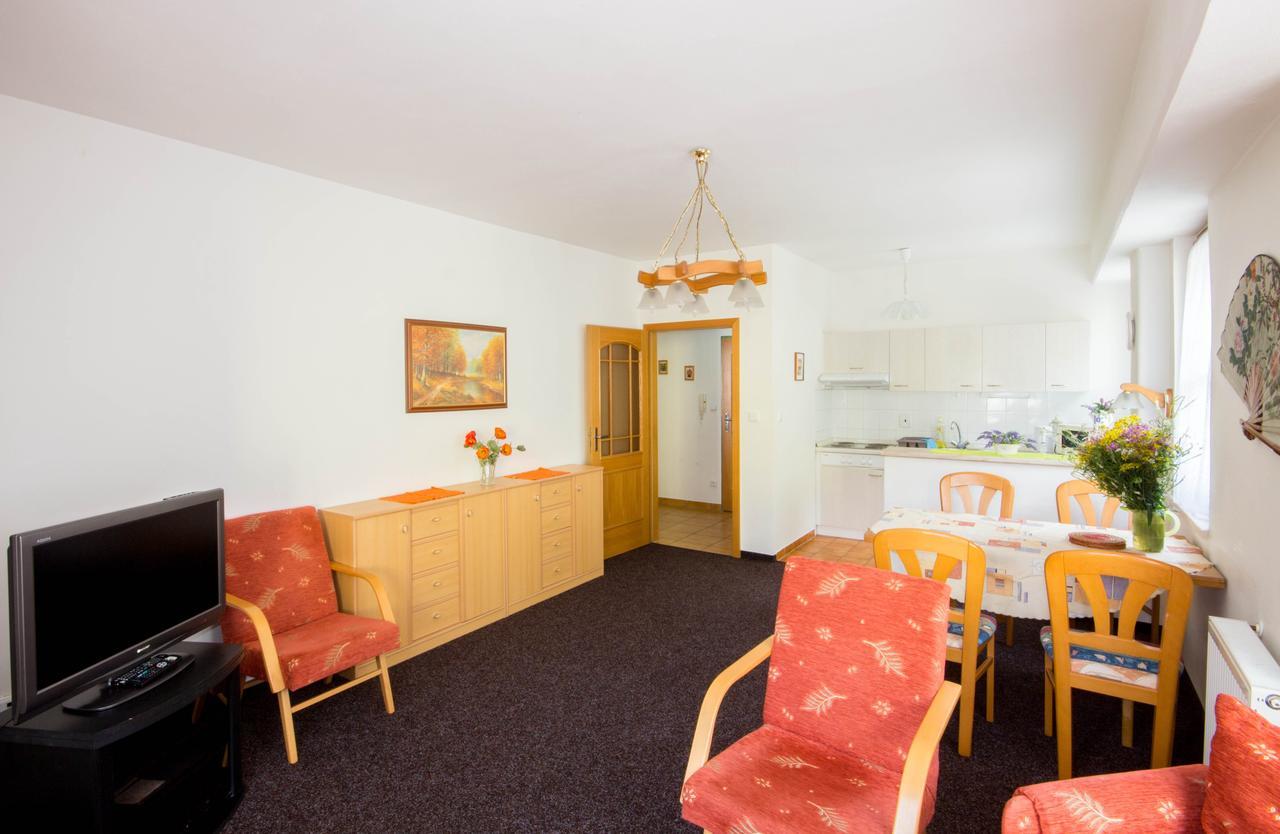 Apartman K Lanovce Apartment Jachymov Bagian luar foto